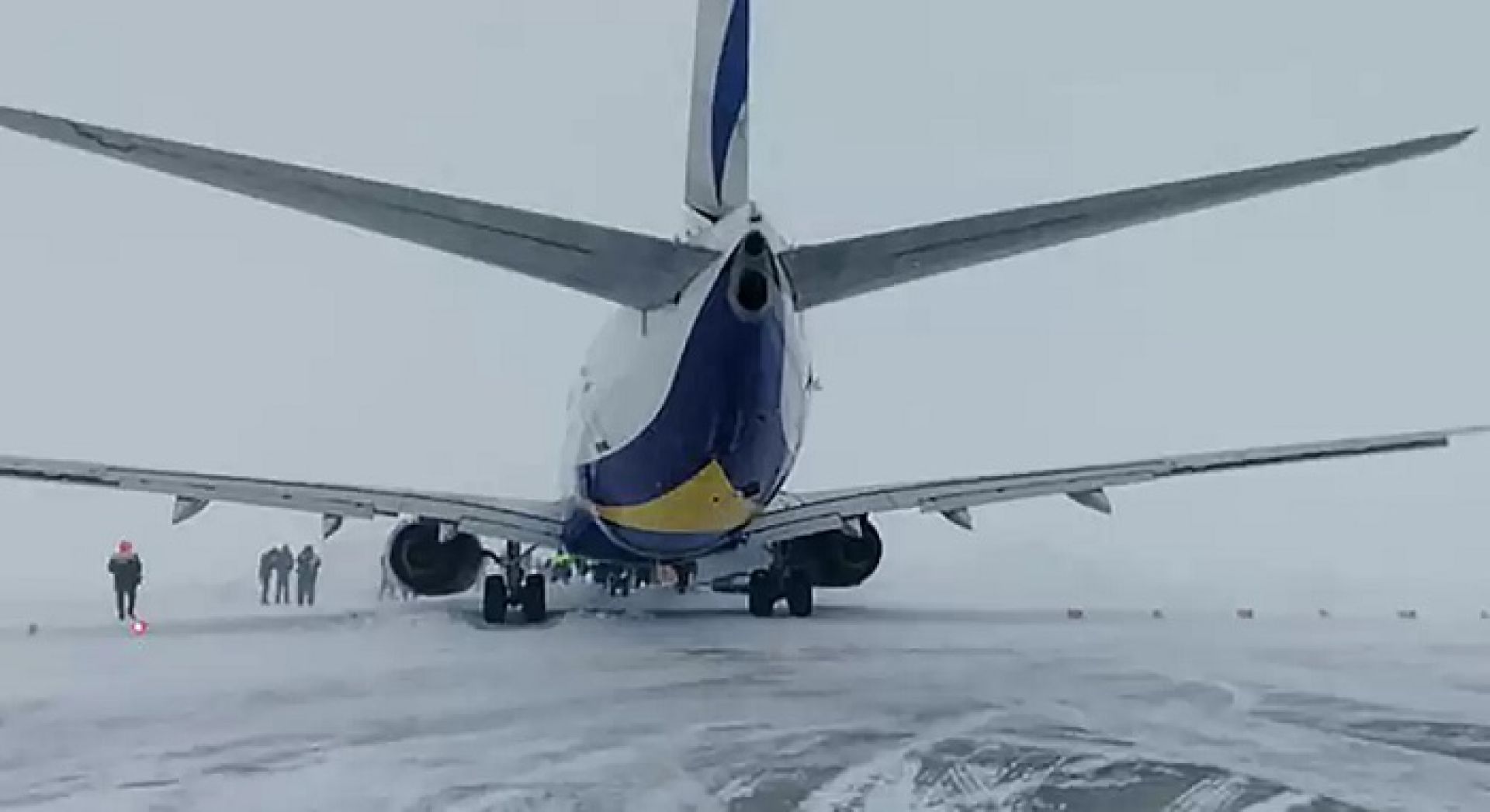 १७६ यात्रुसहित सवार रुसी विमान साइबेरिया धावनमार्गमा चिप्लियो